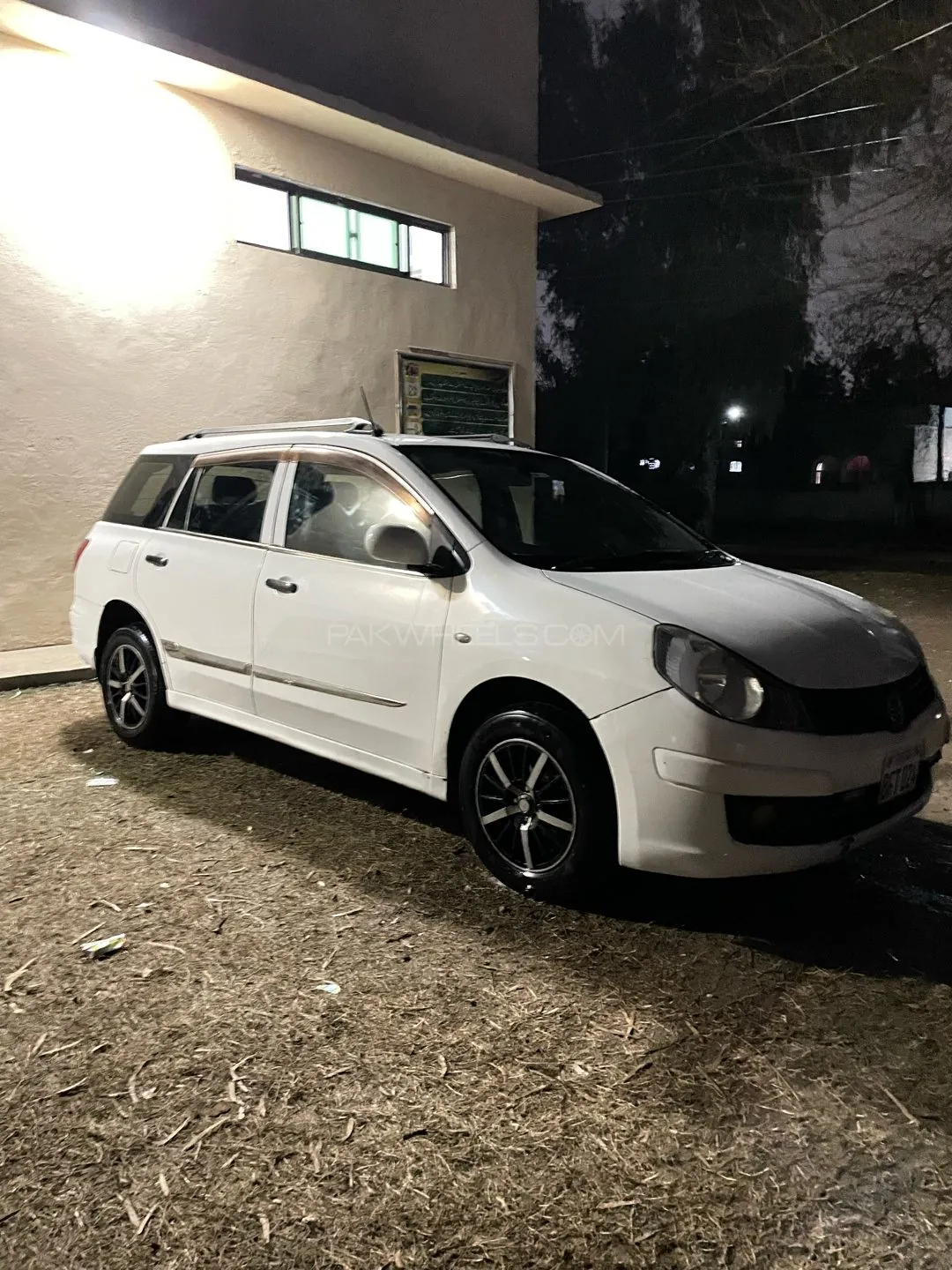 Nissan Ad Van