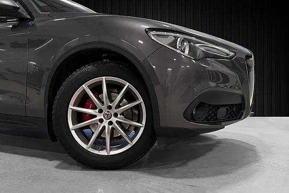 Alfa Romeo Stelvio 2019 photo 2