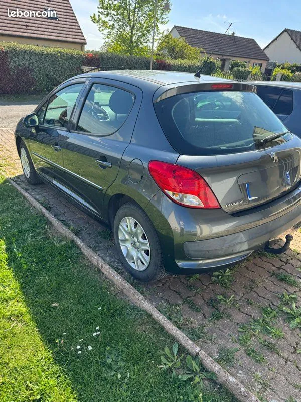 Peugeot 207