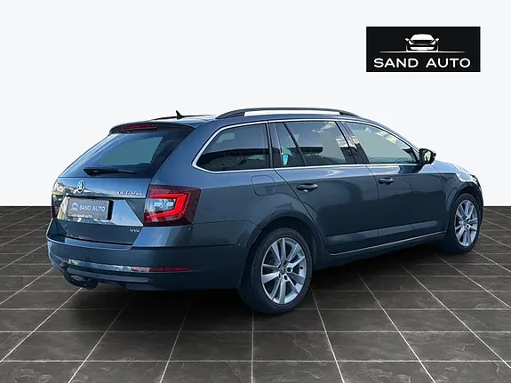 Skoda Octavia 2018 photo 2