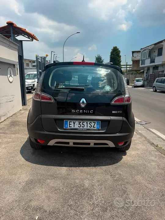 Renault Scenic 2015 photo 5