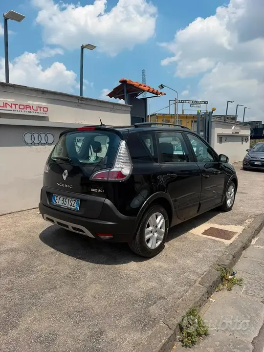 Renault Scenic 2015 photo 4