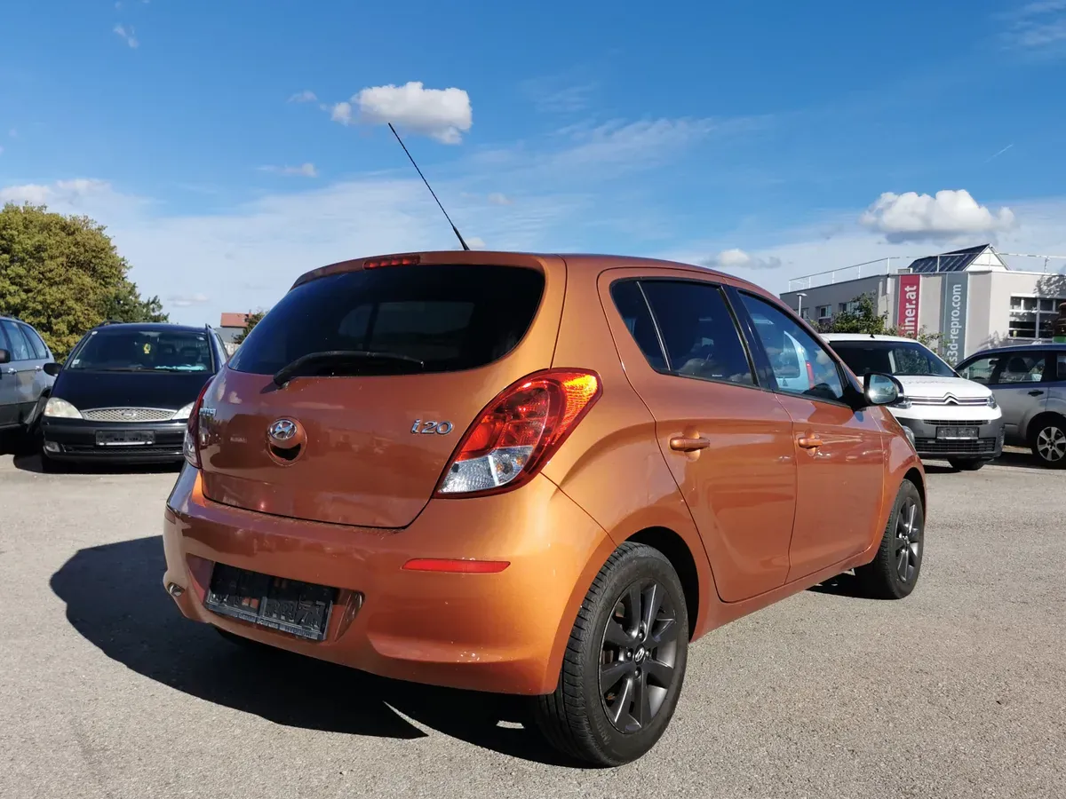 Hyundai I20 2014 photo 3