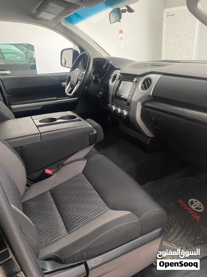 Toyota Tundra 2015 photo 2