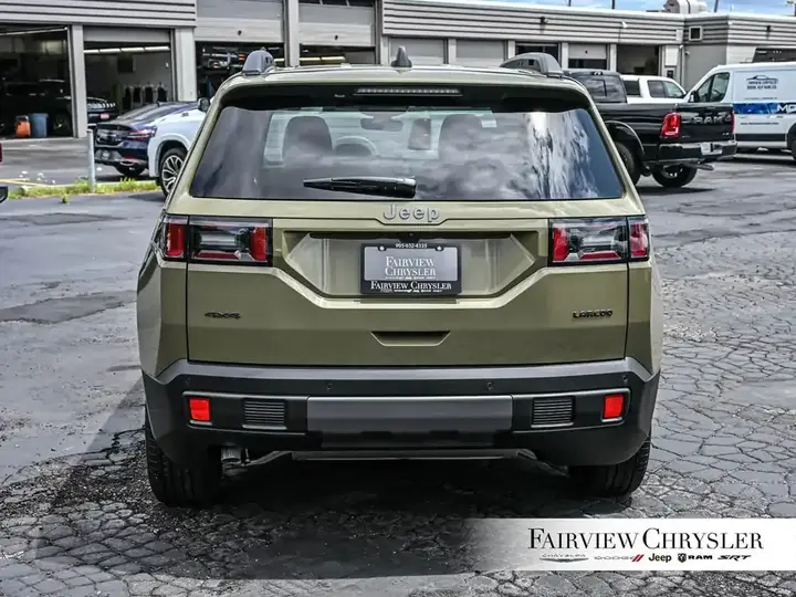 Jeep Cherokee 2026 photo 5