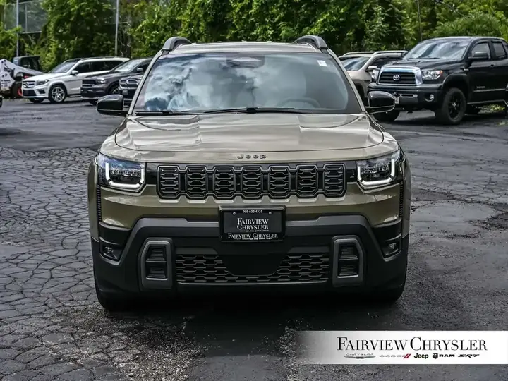 Jeep Cherokee 2026 photo 2