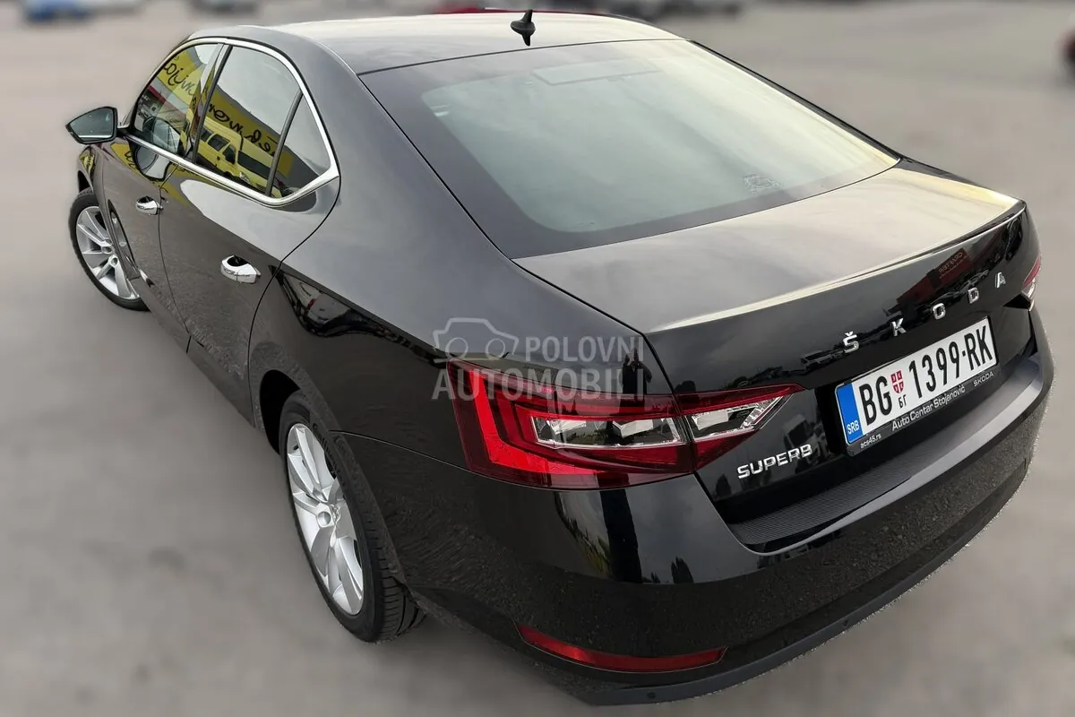 Skoda Superb 2018 photo 4