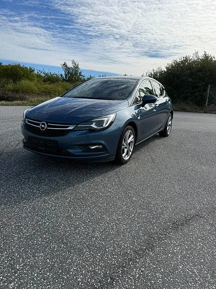 Opel Astra 2017 photo 2