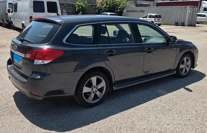 Subaru Legacy 2010 photo 4