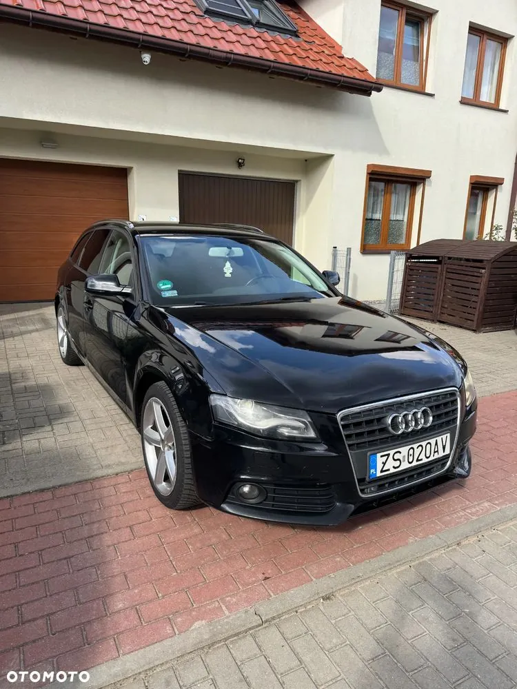 Audi A4 2010 photo 3