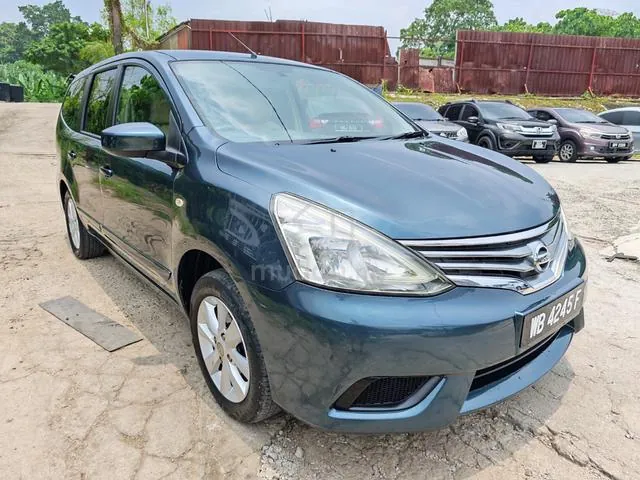 Nissan Grand Livina