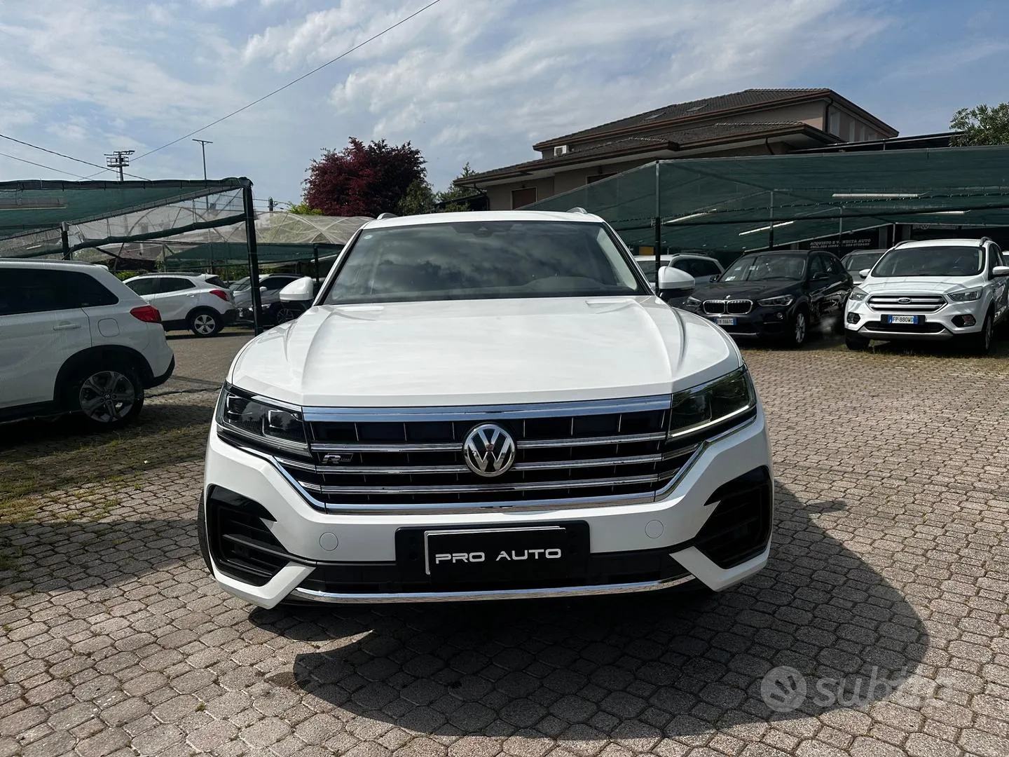 Volkswagen Touareg 2018 photo 2