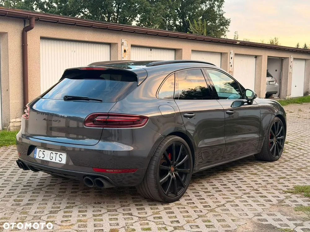 Porsche Macan 2017 photo 2