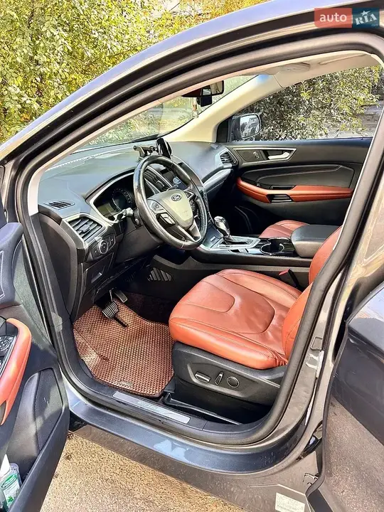 Ford Edge 2016 photo 2