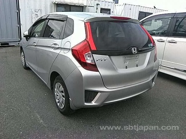 Honda Fit 2015 photo 3