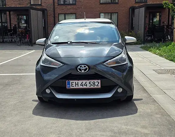 Toyota Aygo 2018 photo 2
