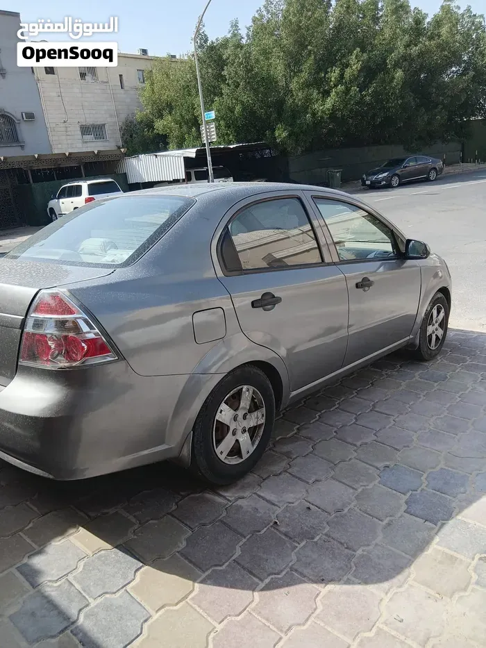 Chevrolet Aveo 2010 photo 2