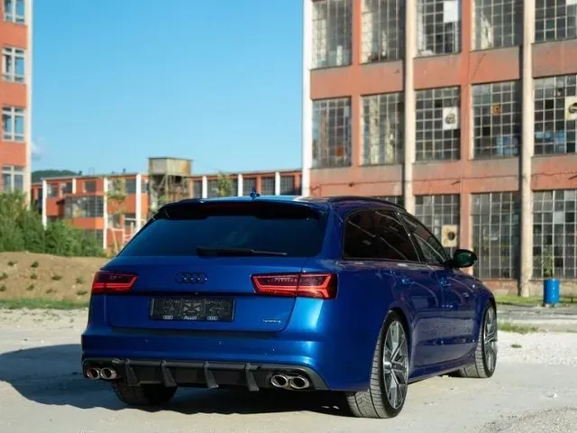 Audi A6 Avant 2015 photo 3