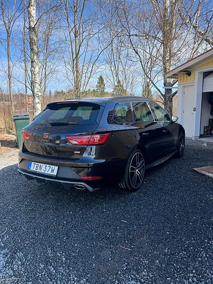 Seat Leon 2019 photo 2