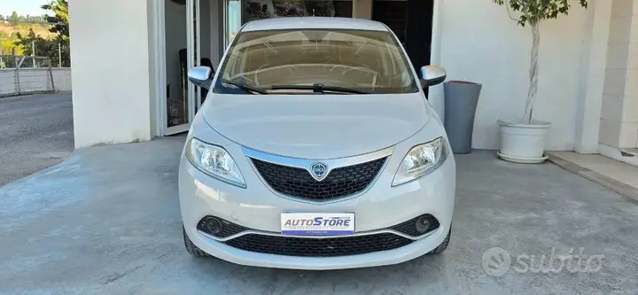 Lancia Ypsilon 2017 photo 4