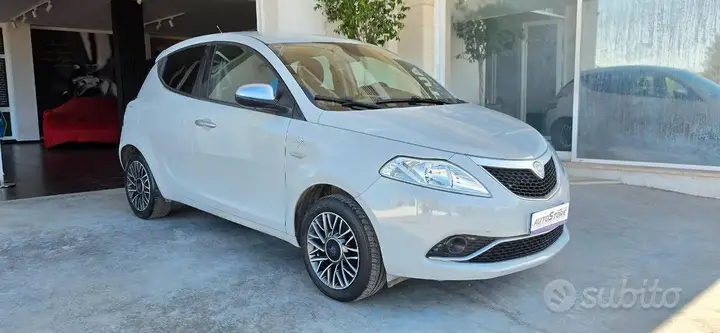 Lancia Ypsilon 2017 photo 3