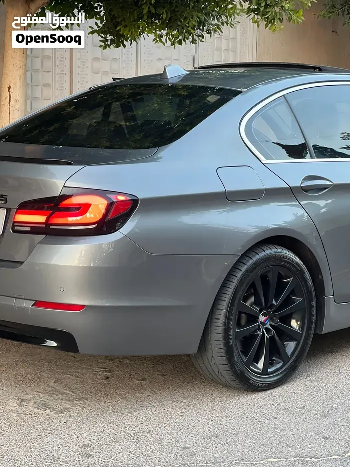 BMW 5 Series 2012 photo 3