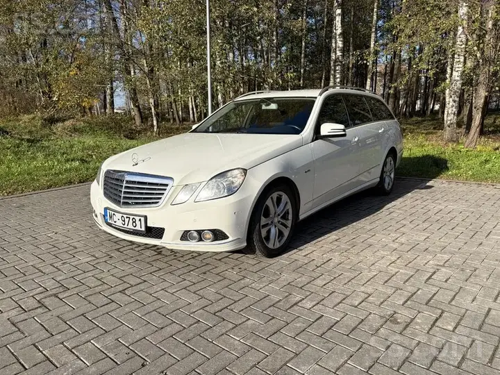 Mercedes-Benz E250 2010 photo 5