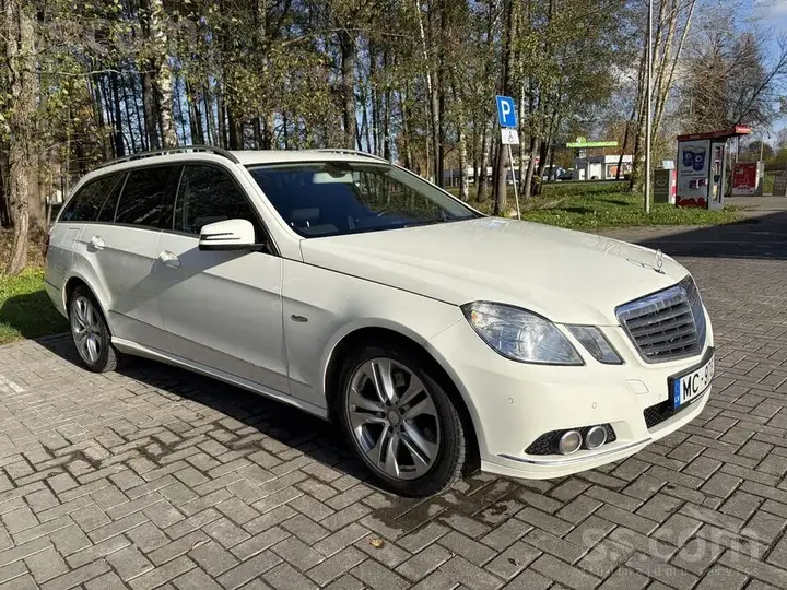 Mercedes-Benz E250