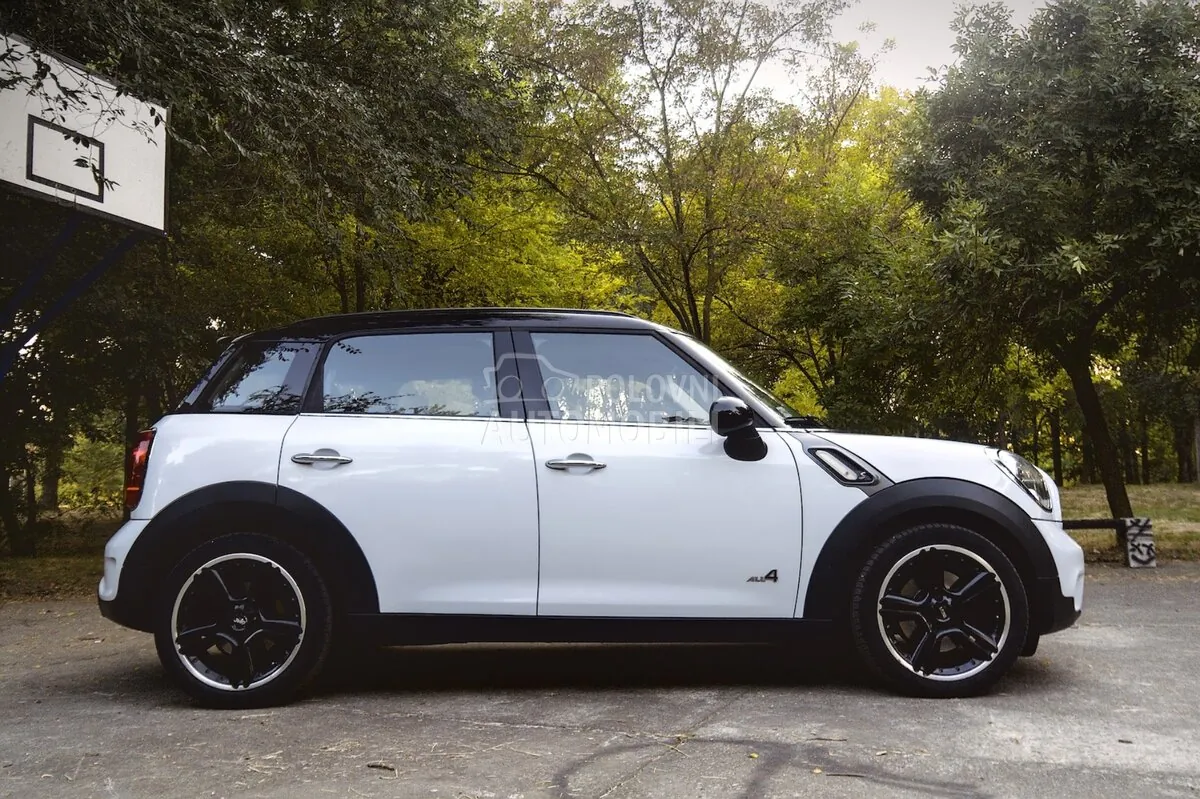 Mini Countryman 2011 photo 2