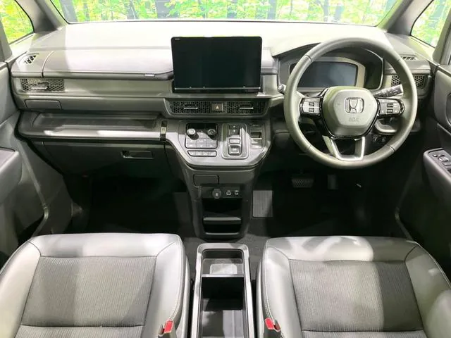 Honda Step Wagon 2026 photo 2