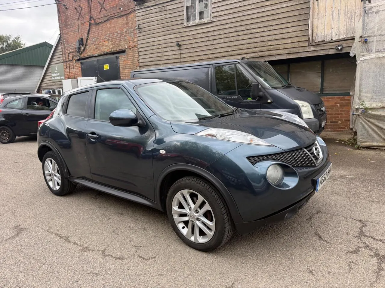 Nissan Juke 2013 photo 2