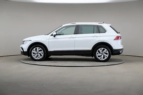 Volkswagen Tiguan 2024 photo 4