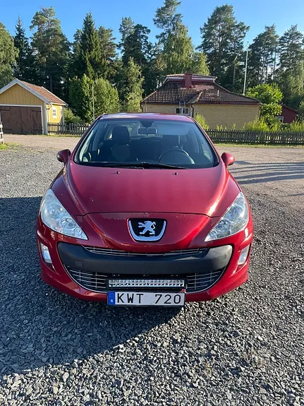 Peugeot 308 2010 photo 2