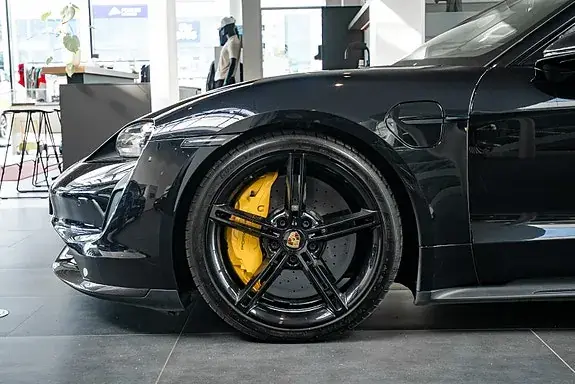 Porsche Taycan Turbo S 2022 photo 4