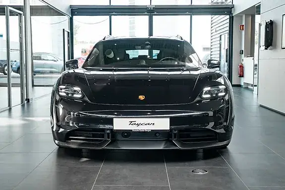 Porsche Taycan Turbo S 2022 photo 2