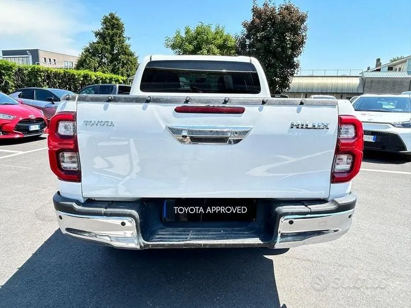 Toyota Hilux 2021 photo 4