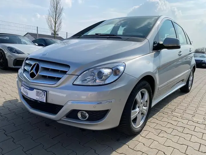 Mercedes-Benz B 170