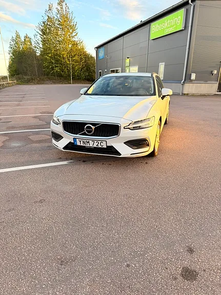 Volvo V60 2020 photo 3