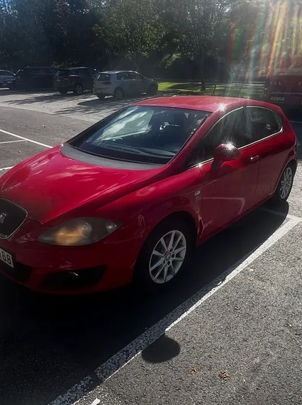 Seat Leon 2012 photo 2