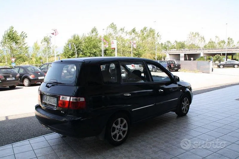 Kia Carens 2004 photo 3
