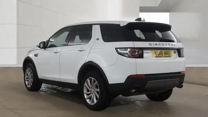 Land Rover Discovery Sport 2018 photo 5