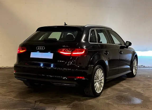 Audi E-Tron 2016 photo 3