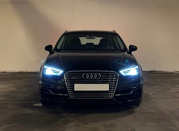 Audi E-Tron 2016 photo 4