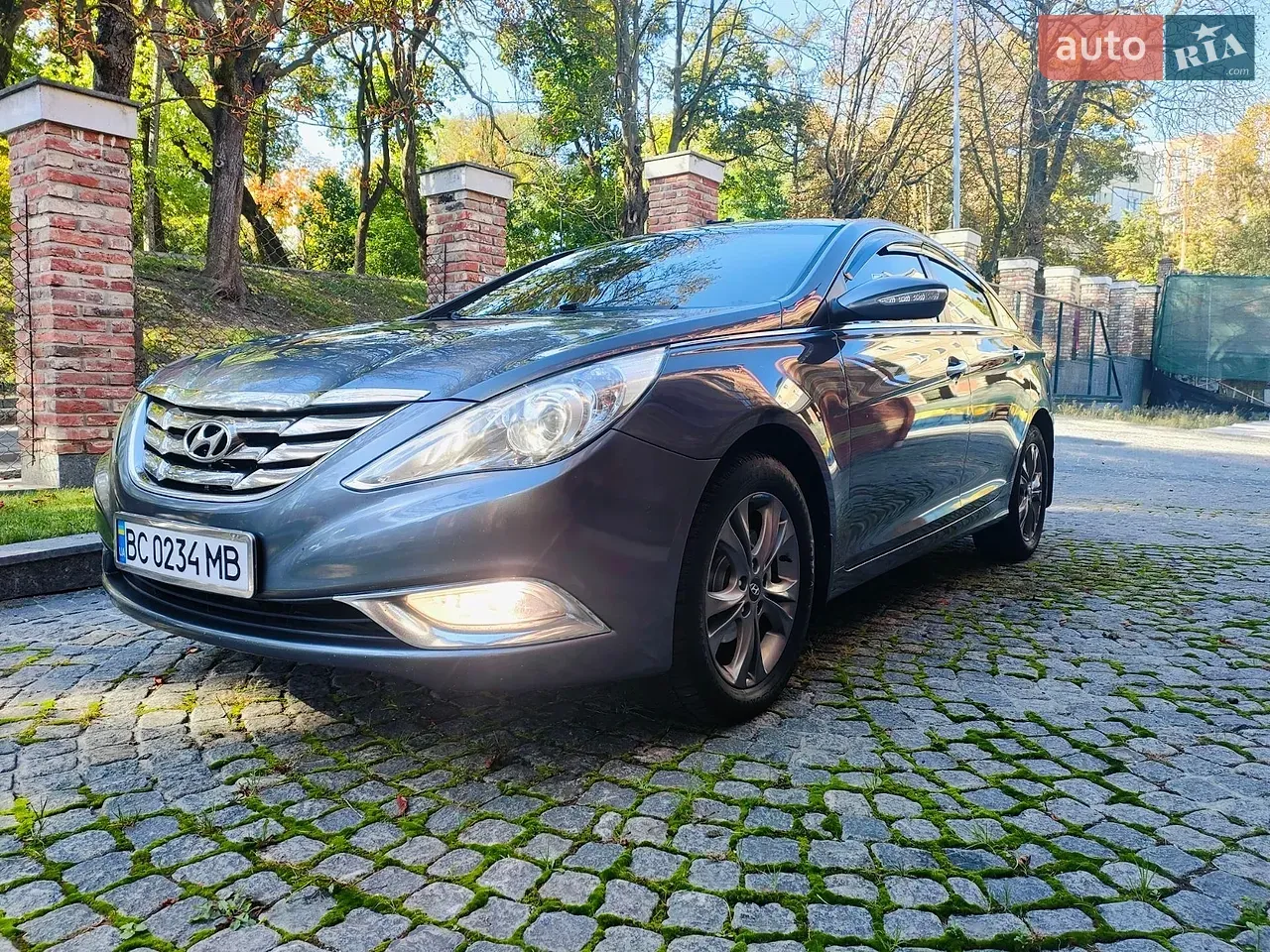 Hyundai Sonata 2010 photo 2