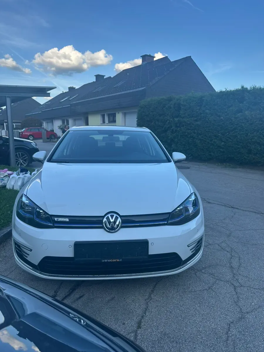 Volkswagen Golf 2020 photo 2