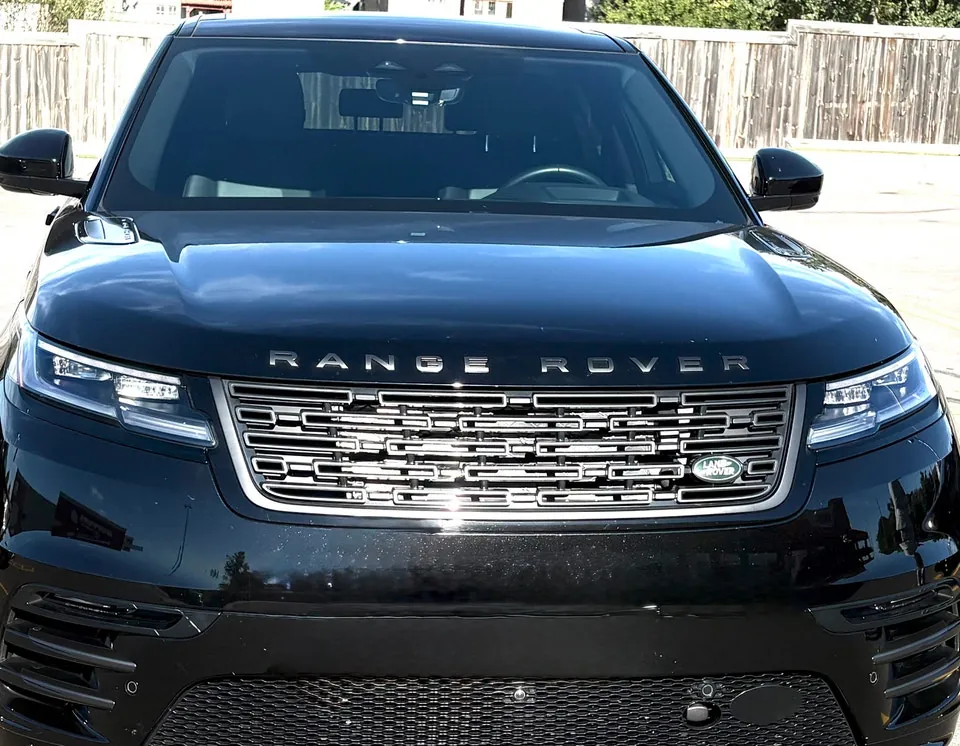 Land Rover Range Rover Velar 2026 photo 2