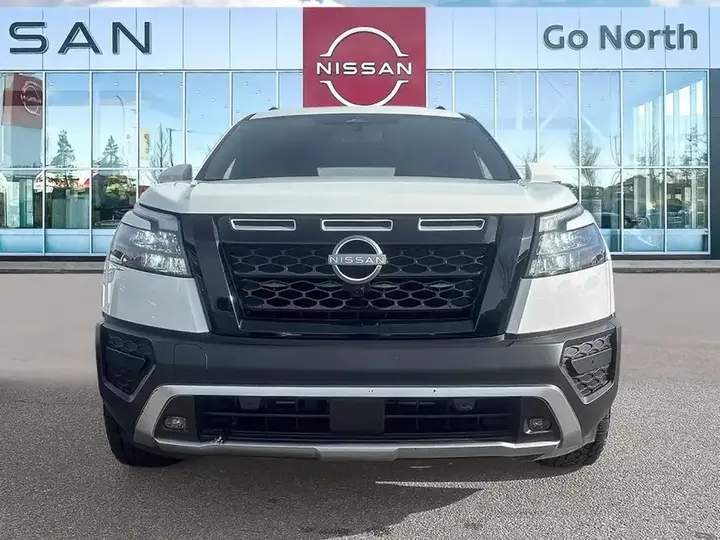 Nissan Pathfinder 2025 photo 2