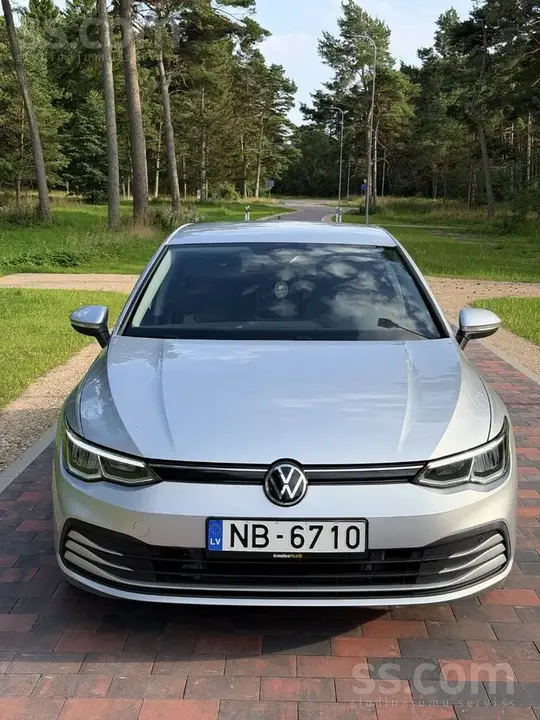 Volkswagen Golf 8
