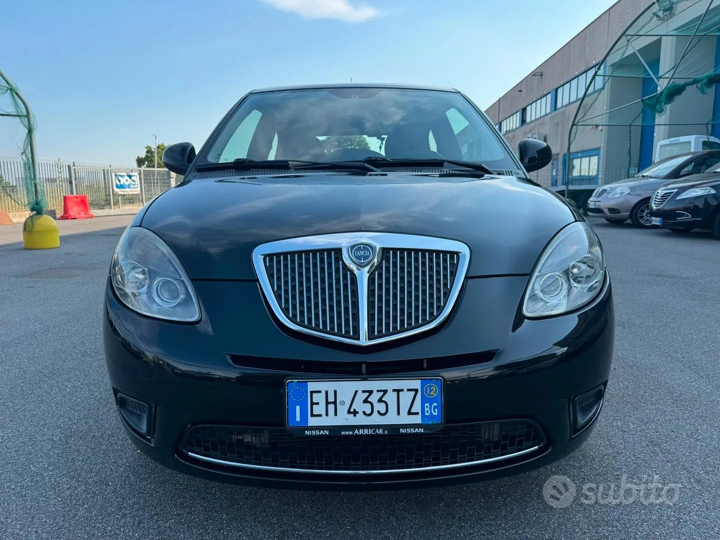 Lancia Ypsilon 2011 photo 2