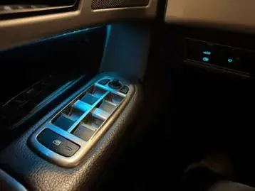 Jaguar Xf 2012 photo 4